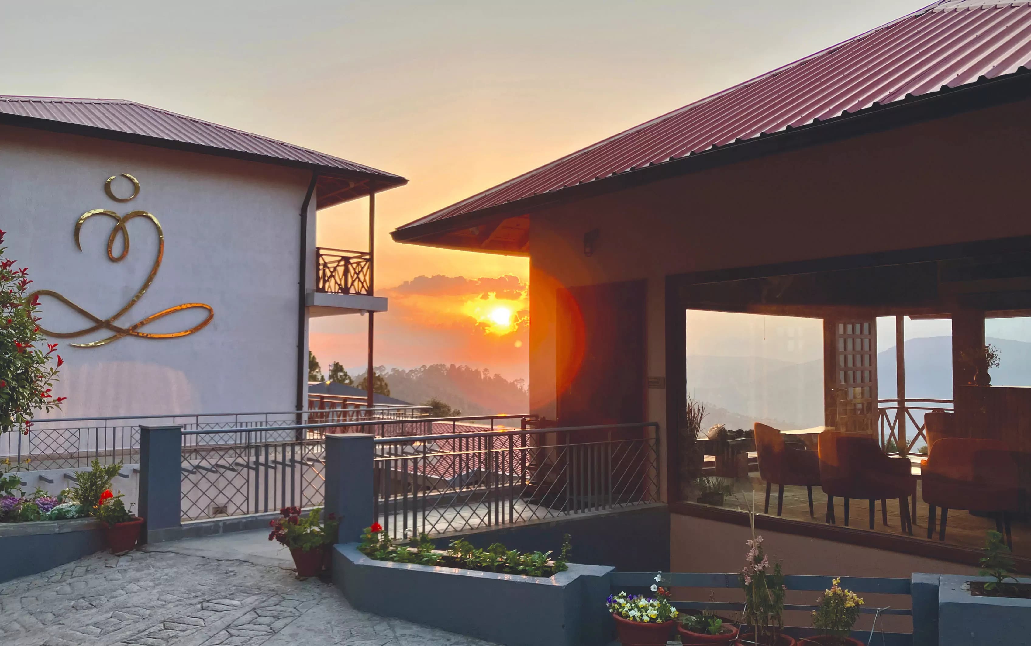 The Pearl Hotel, Sathkol by Pearl